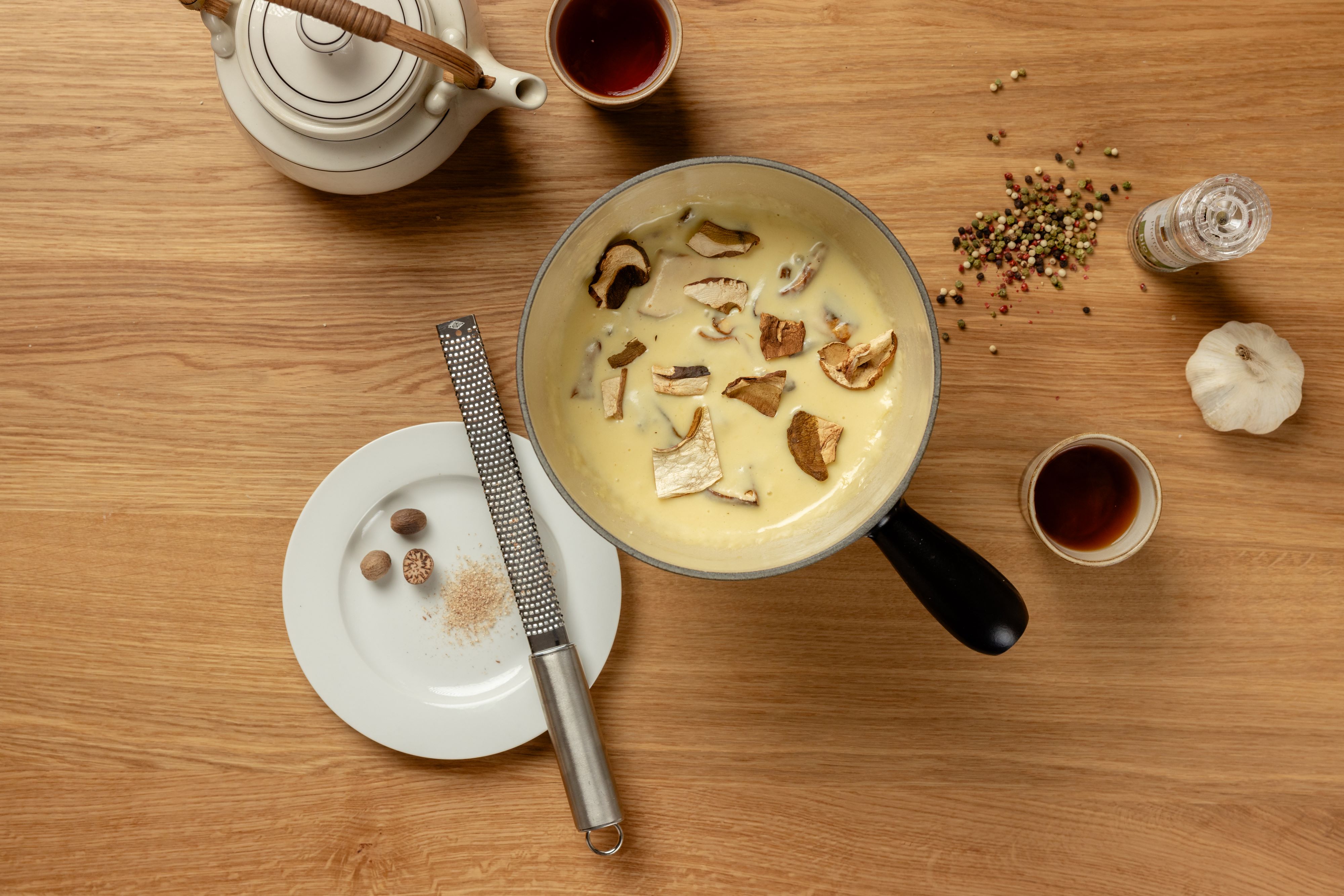 Steinpilz-Käsefondue mit Le Gruyère AOP und Vacherin Fribourgeois AOP