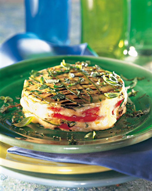 Mille-feuilles de courgettes, tomates et Gruyère AOP suisse