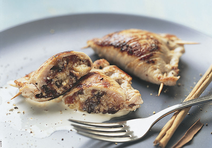 Kalbsplätzli mit Gruyère AOP-Dörrpflaumen-Füllung an Zimtsauce