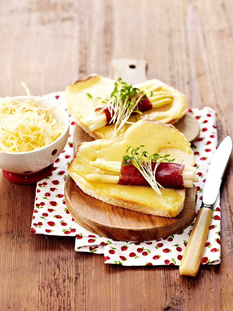 Croque-Monsieur mit Spargel und Emmentaler AOP