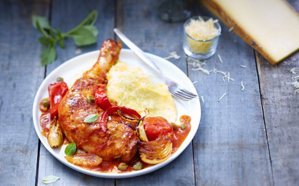 Hühnchen alla Cacciatora mit Polenta gratiniert mit Le Gruyère AOP Réserve